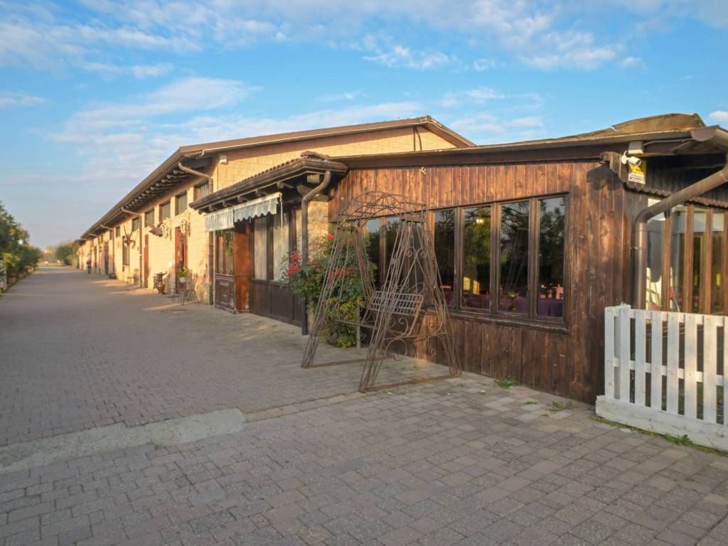 negozio in vendita a Nichelino