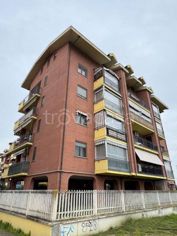 appartamento in vendita a Nichelino in zona Crociera