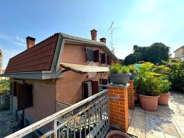 casa indipendente in vendita a Nichelino