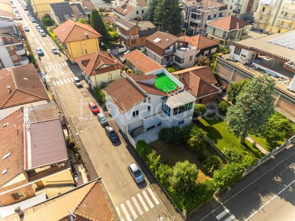 casa indipendente in vendita a Nichelino