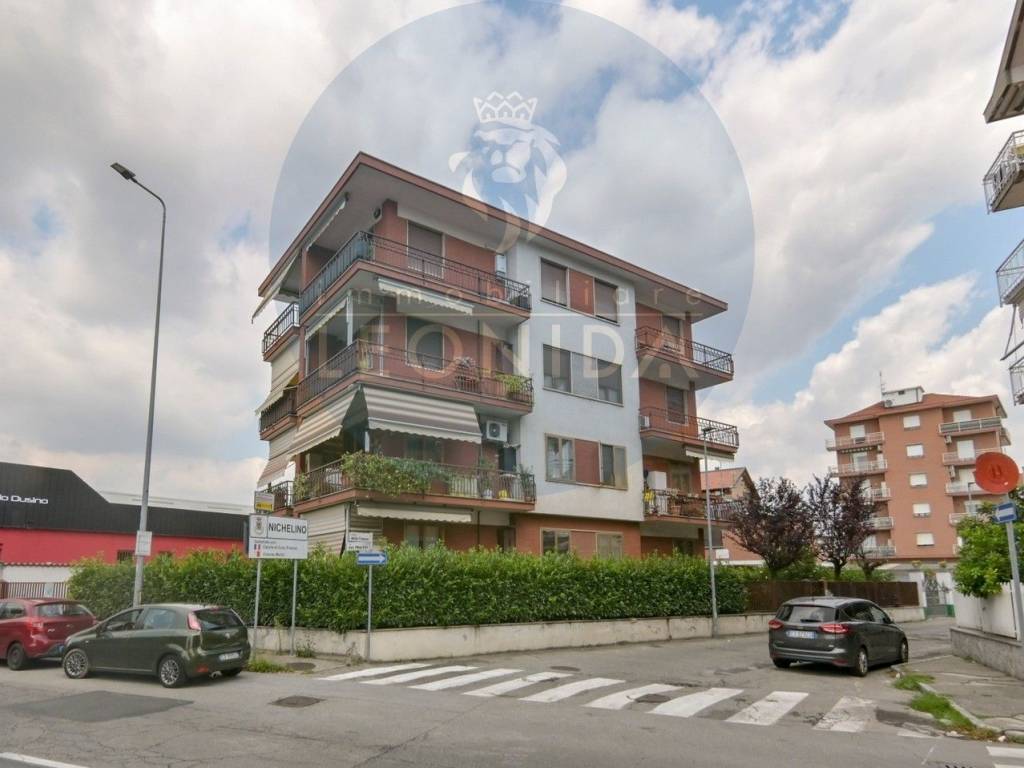 appartamento in vendita a Nichelino in zona Crociera