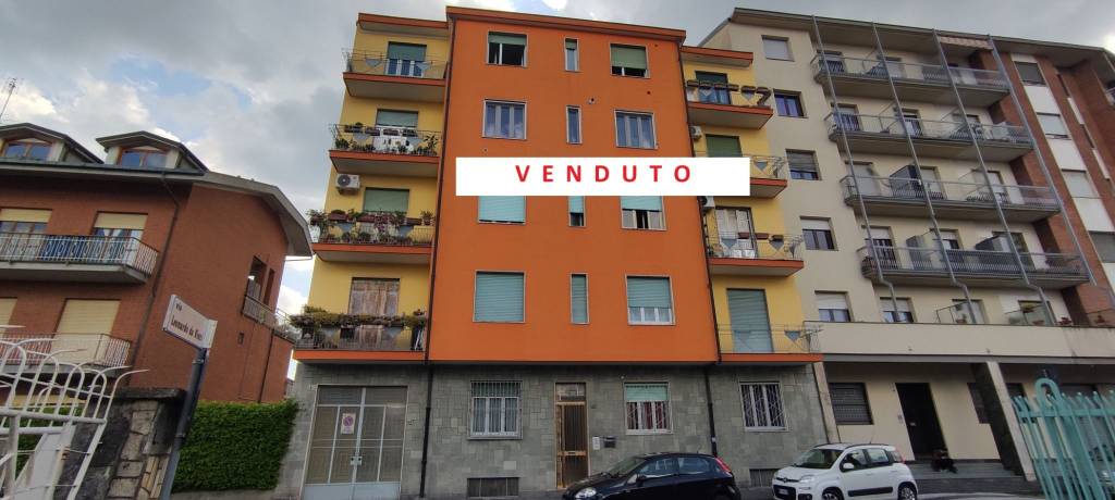 appartamento in vendita a Nichelino in zona Stupinigi