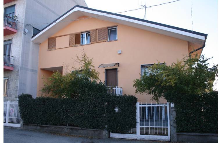 casa indipendente in vendita a Nichelino