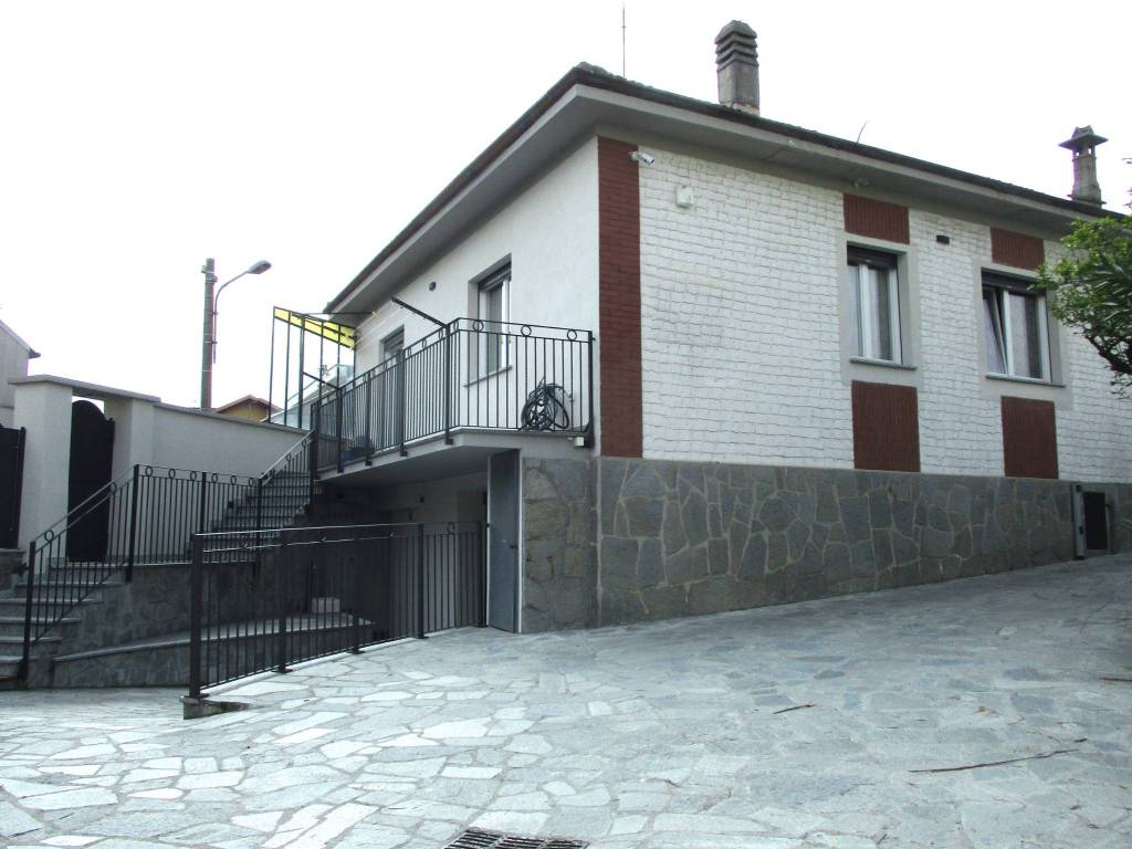 casa indipendente in vendita a Nichelino