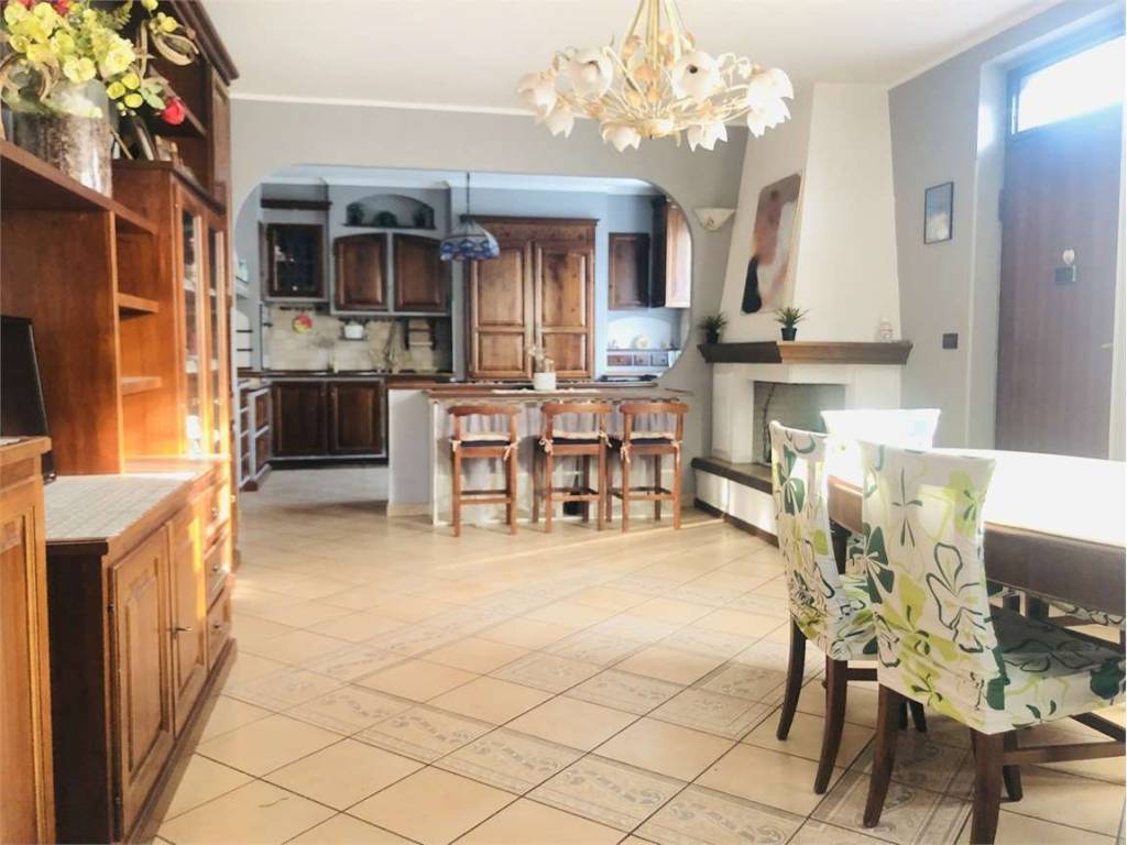 casa indipendente in vendita a Nichelino