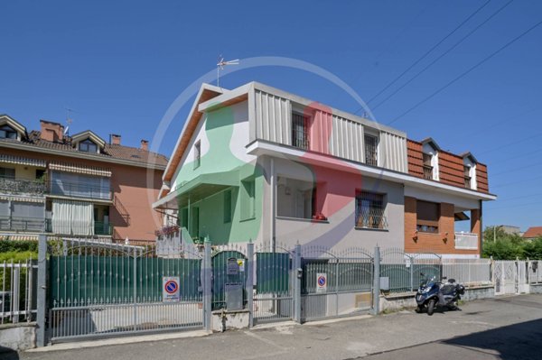 casa indipendente in vendita a Nichelino