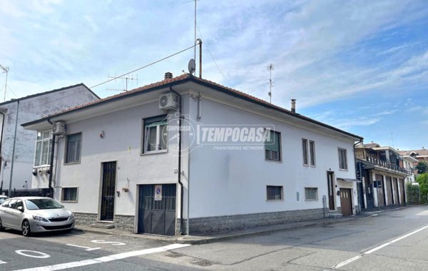 casa indipendente in vendita a Nichelino in zona Crociera