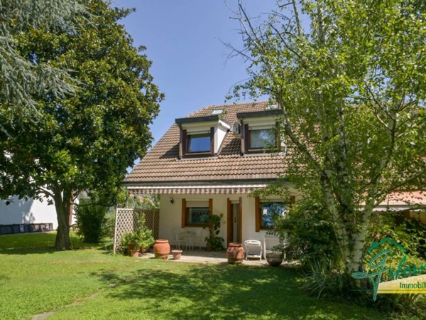 casa indipendente in vendita a Nichelino