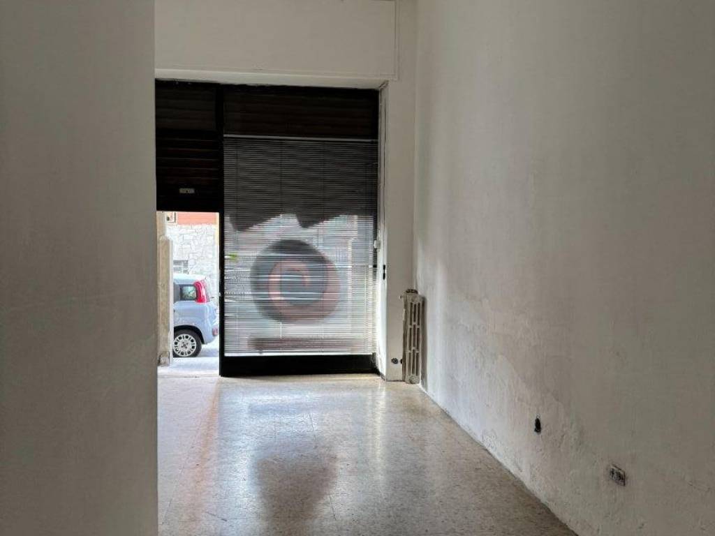 negozio in vendita a Nichelino