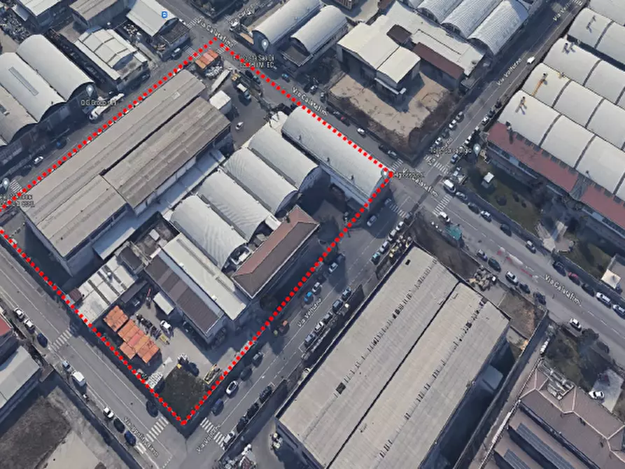 capannone in vendita a Nichelino