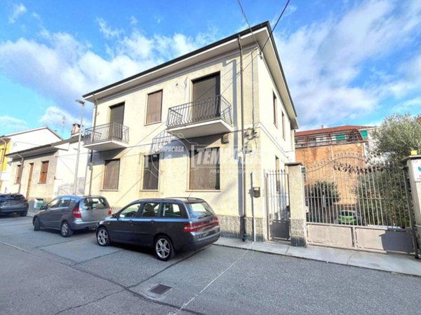 casa indipendente in vendita a Nichelino in zona Crociera