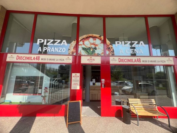 negozio in vendita a Nichelino