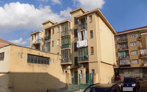 negozio in vendita a Nichelino