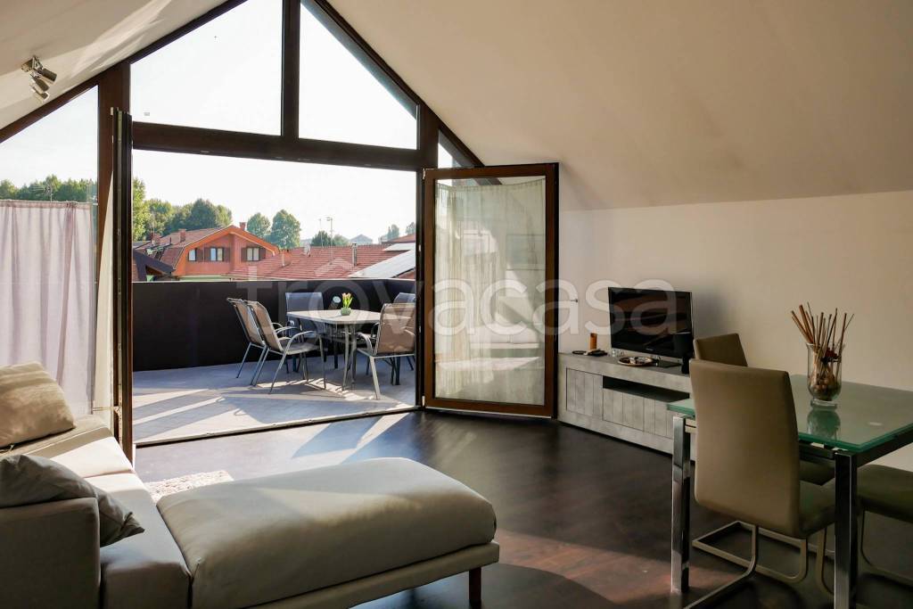 casa indipendente in vendita a Nichelino