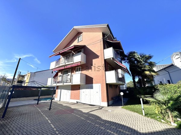 casa indipendente in vendita a Nichelino