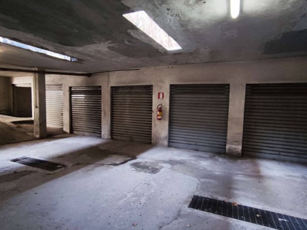 negozio in vendita a Nichelino