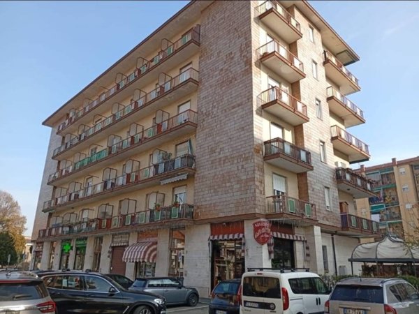 appartamento in vendita a Nichelino in zona Crociera