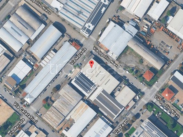 capannone in vendita a Nichelino