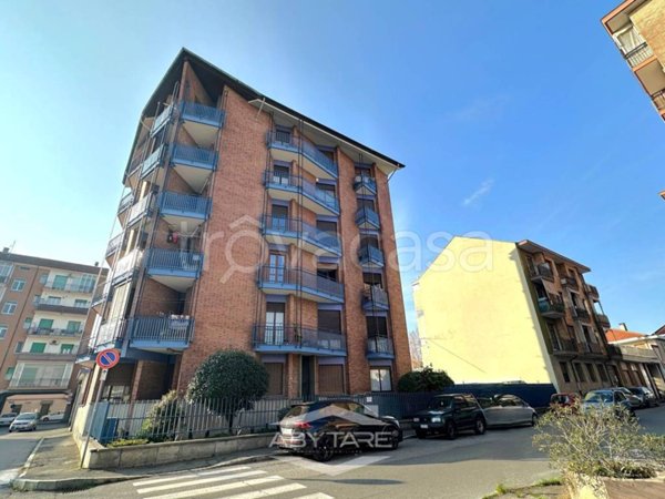 appartamento in vendita a Nichelino in zona Crociera