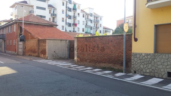 terreno edificabile in vendita a Nichelino