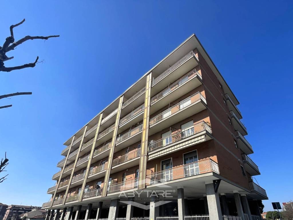 appartamento in vendita a Nichelino in zona Crociera