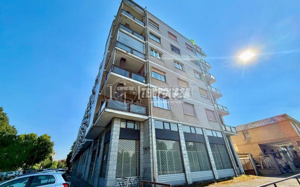 locale commerciale in vendita a Nichelino