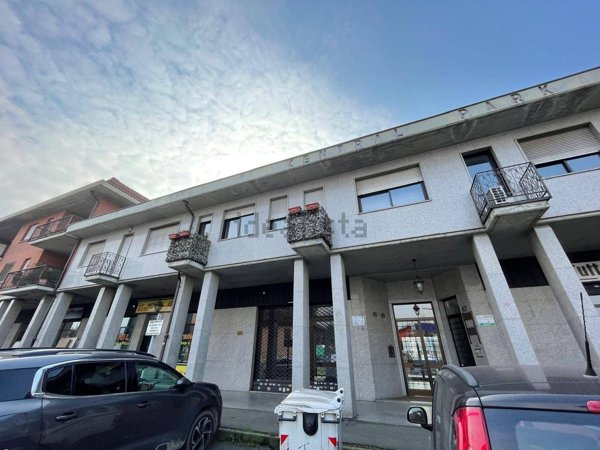 locale commerciale in vendita a Nichelino