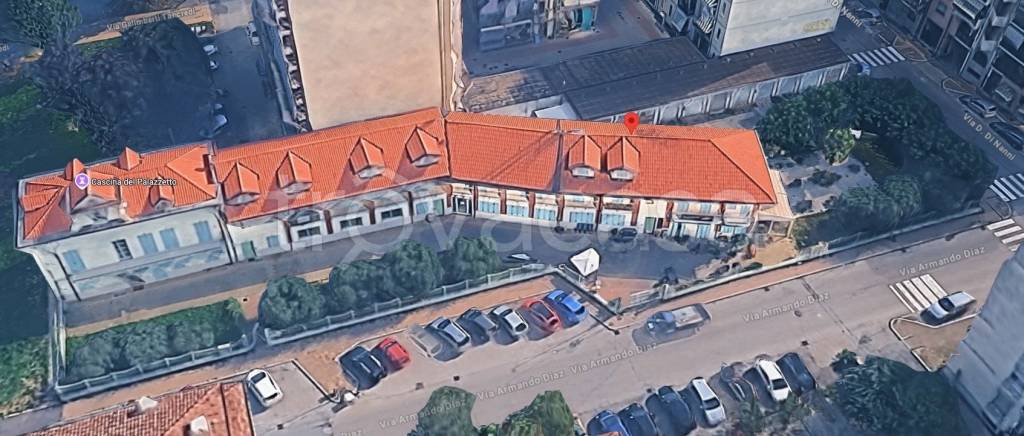 locale commerciale in vendita a Nichelino