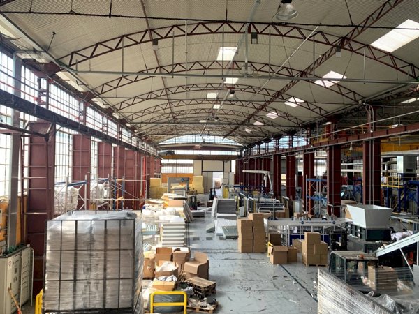 capannone in vendita a Nichelino