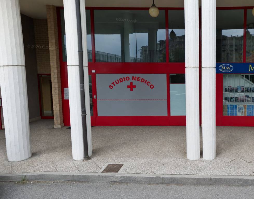 negozio in vendita a Nichelino