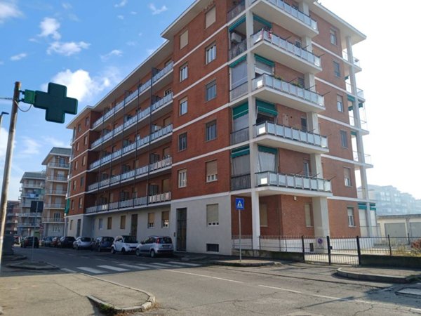 appartamento in vendita a Nichelino in zona Crociera