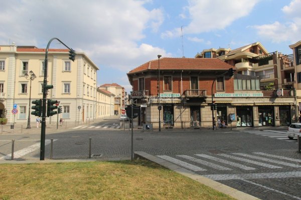 casa indipendente in vendita a Nichelino