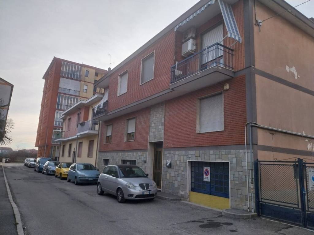 appartamento in vendita a Nichelino in zona Crociera