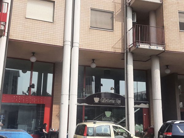 negozio in vendita a Nichelino