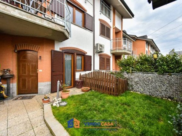 casa indipendente in vendita a Nichelino