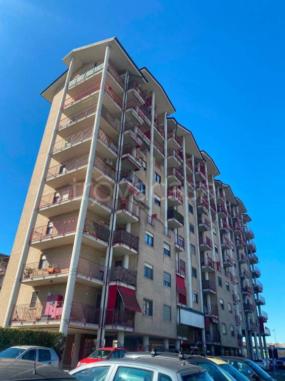 appartamento in vendita a Nichelino in zona Crociera