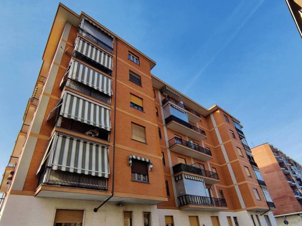 appartamento in vendita a Nichelino in zona Crociera