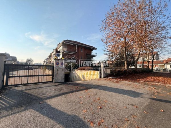 locale di sgombero in vendita a Nichelino