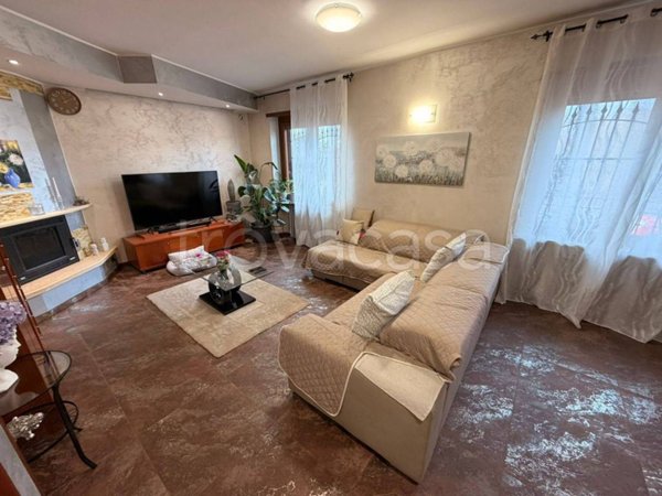 casa indipendente in vendita a Nichelino