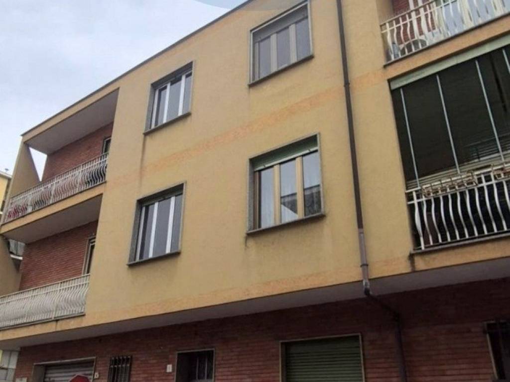 negozio in vendita a Nichelino