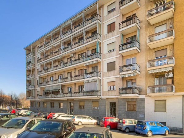 appartamento in vendita a Nichelino in zona Stupinigi