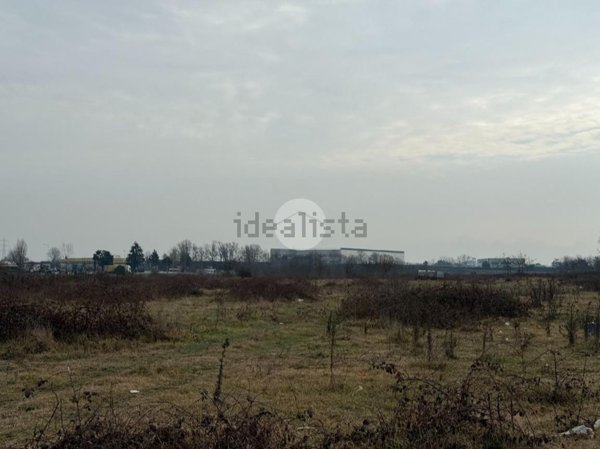 terreno edificabile in vendita a Nichelino