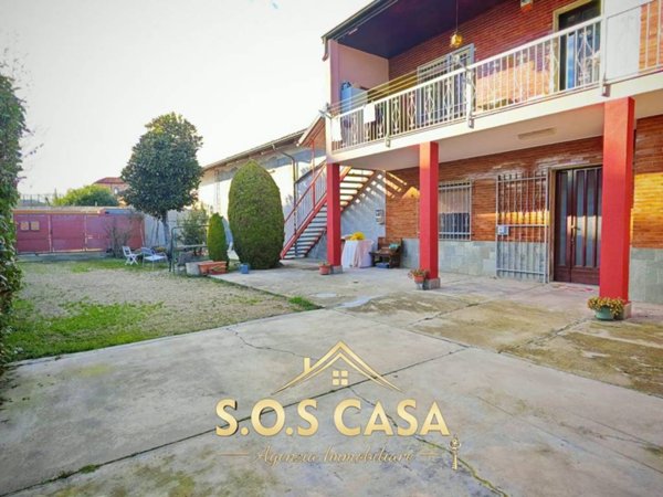 casa indipendente in vendita a Nichelino
