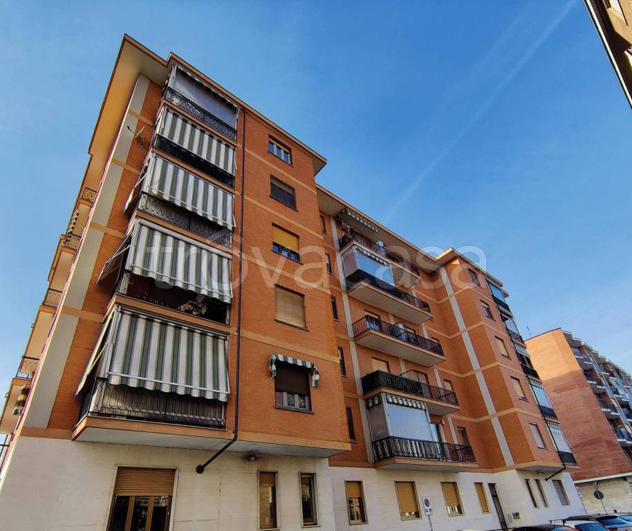 appartamento in vendita a Nichelino in zona Crociera