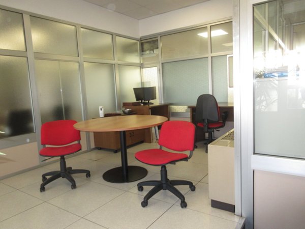 capannone in vendita a Nichelino