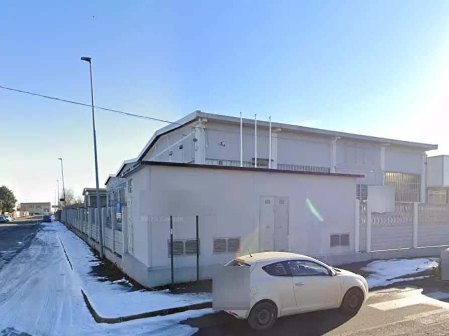 capannone in vendita a Nichelino