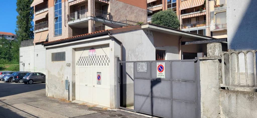 locale commerciale in vendita a Nichelino