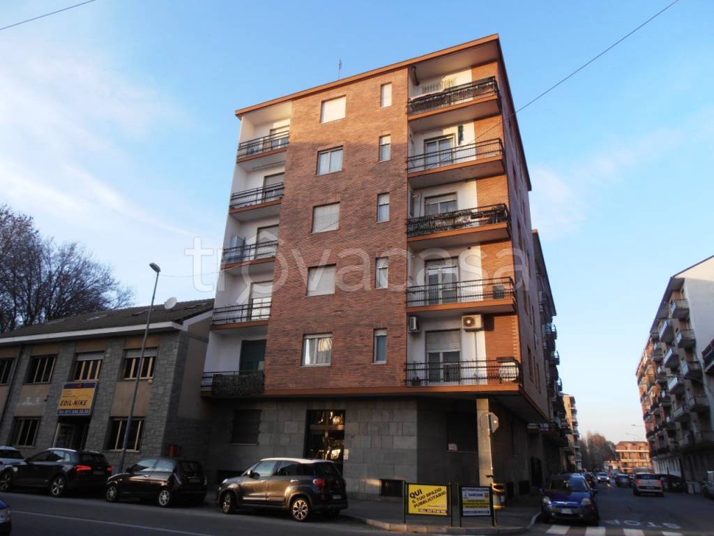 appartamento in vendita a Nichelino in zona Crociera