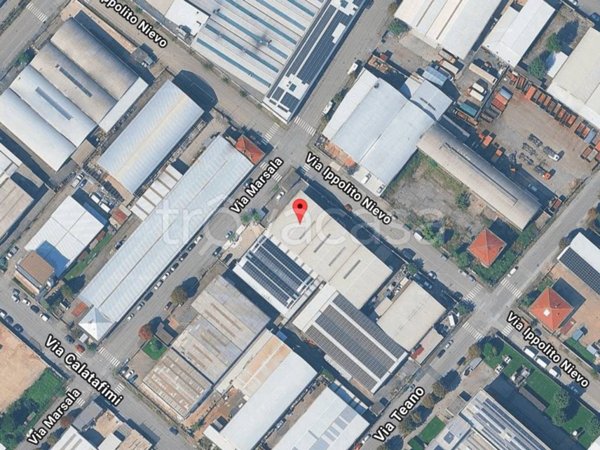 capannone in vendita a Nichelino