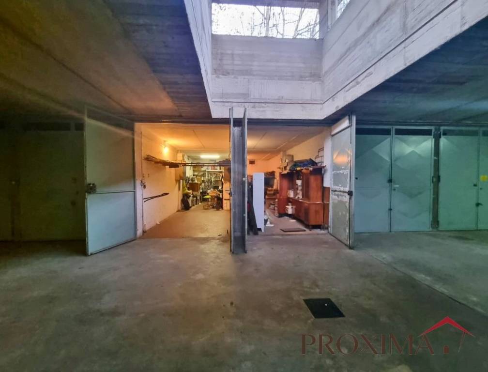 locale commerciale in vendita a Nichelino